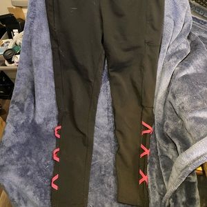 POP fit leggings with pockets and pink straps